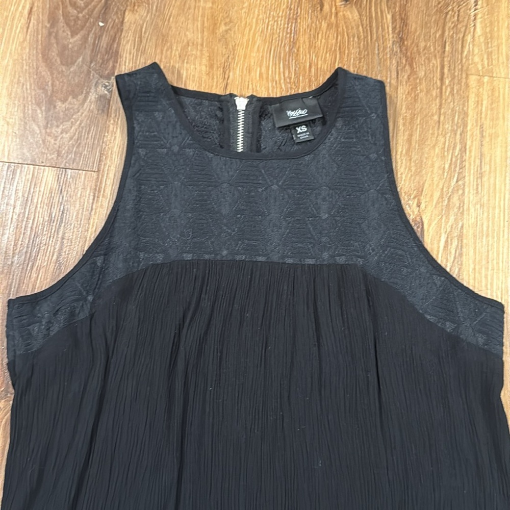 Mossimo Women’s Zippered Back Pullover Sleeveless… - image 2